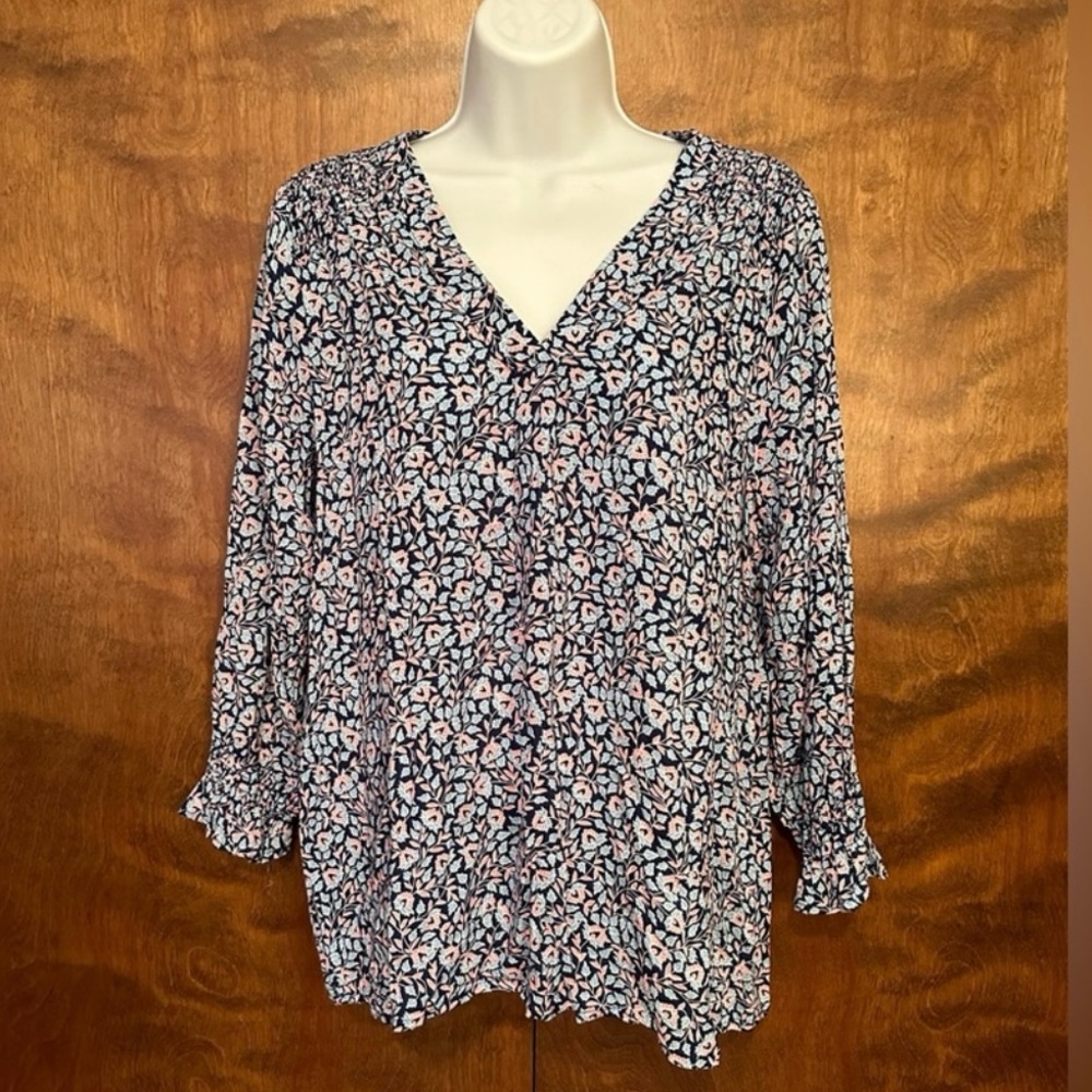 NWT Soiree Floral 3/4 Sleeve Blouse
